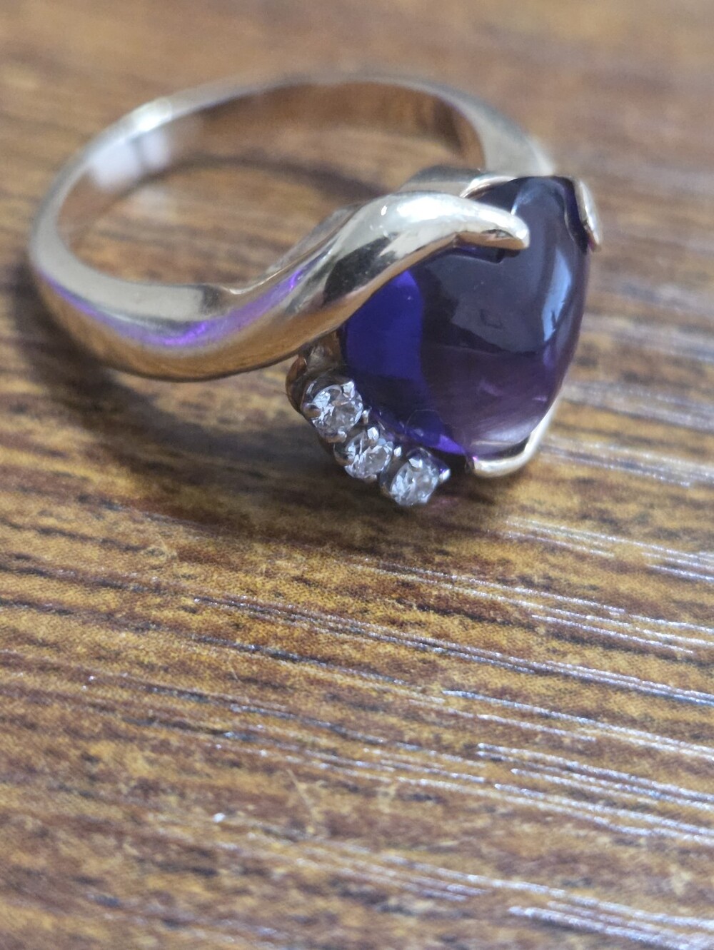Solid 14K Gold Heart Amethyst & Diamond Bypass Ring - Size 8